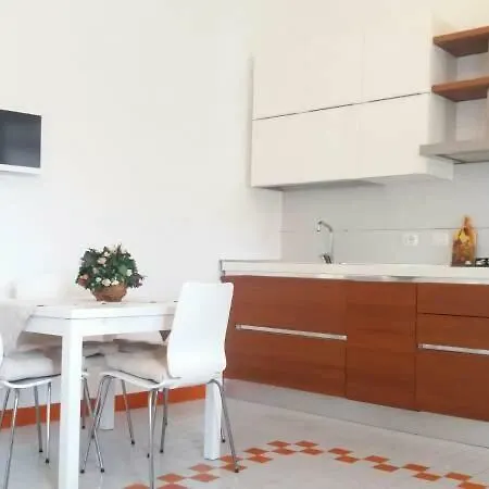 Al Bacio Apartment *